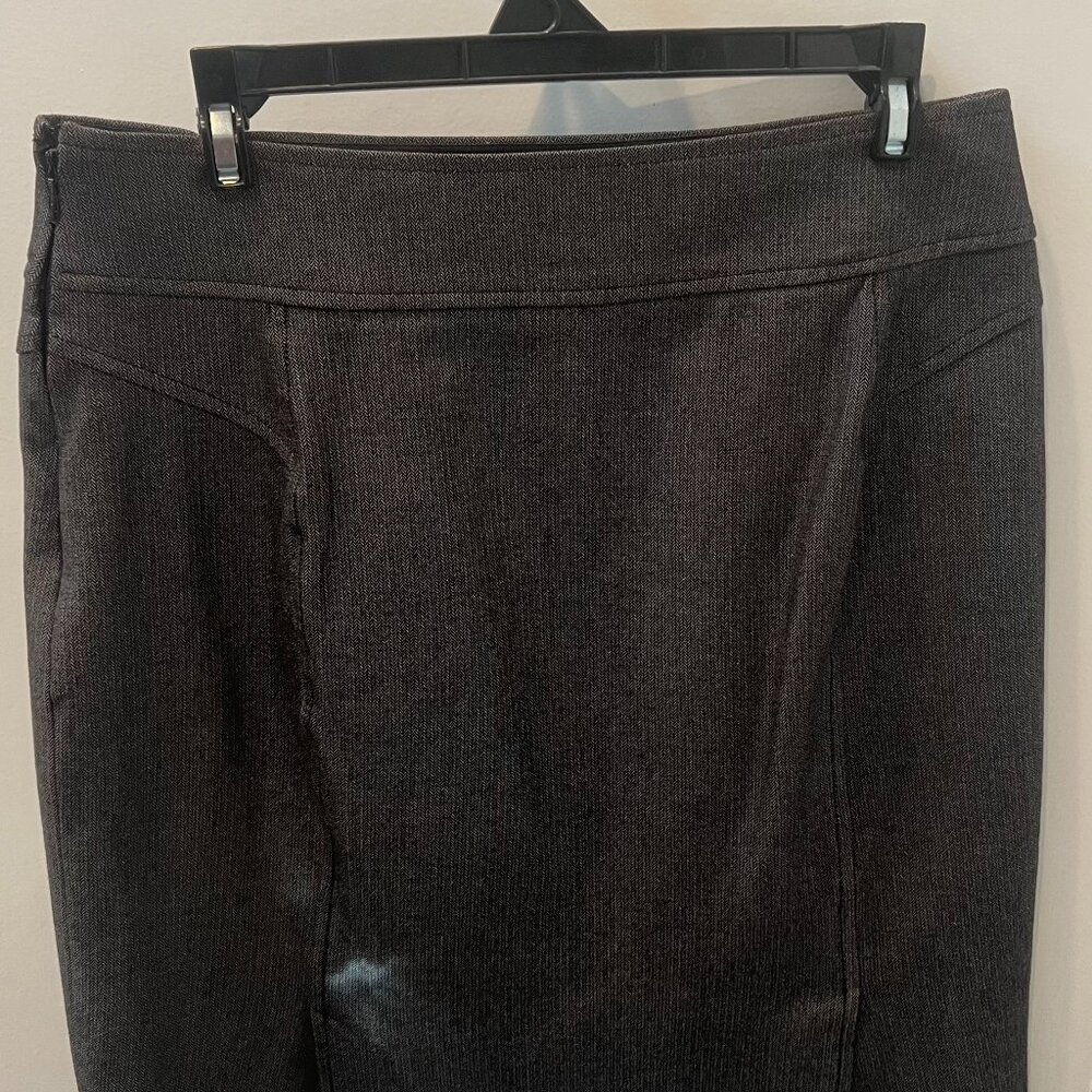 Banana Republic Grey Herringbone Skirt Size 6 (stretch)